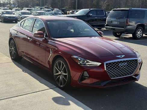 Used 2019 Genesis G70 3.3T Advanced image 8