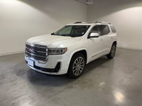 Certified 2023 GMC Acadia Denali w/ Denali Ultimate Package image 3