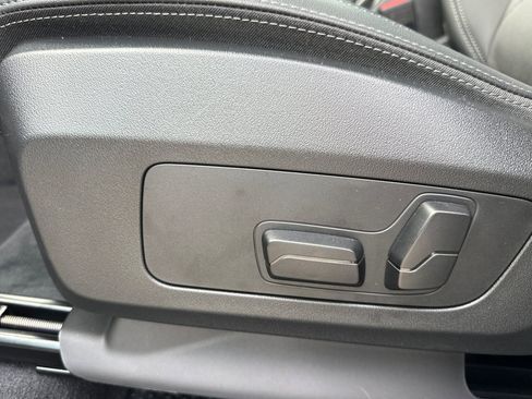 Used 2025 BMW X1 xDrive28i w/ Convenience Package image 14