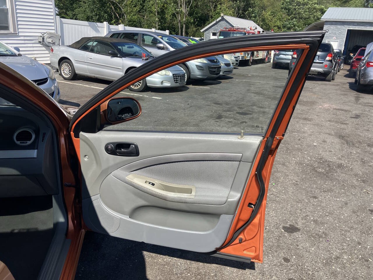 Used 2006 Suzuki Reno FWD image 19