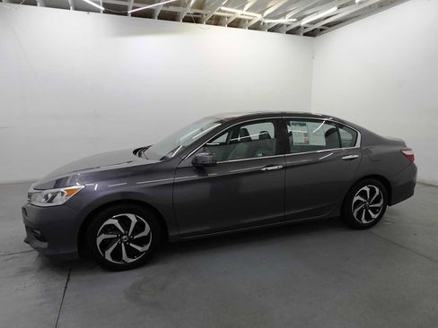 Used 2017 Honda Accord EX-L image 8