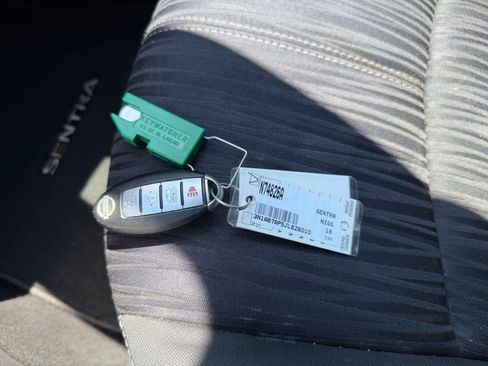 Used 2018 Nissan Sentra SV FWD image 12