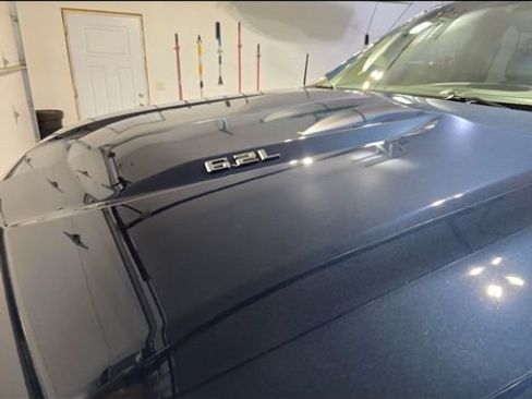 Used 2021 Chevrolet Silverado 1500 LT Trail Boss w/ LT Trail Boss Premium Package image 3