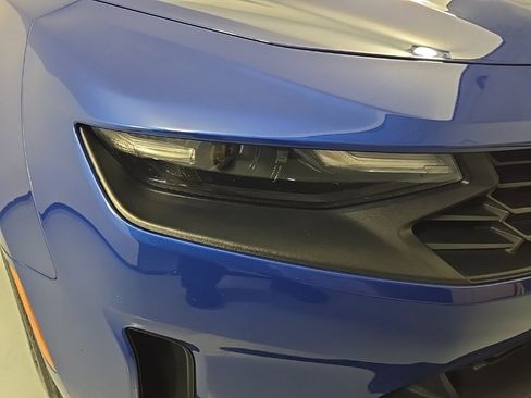 Used 2020 Chevrolet Camaro LT image 11
