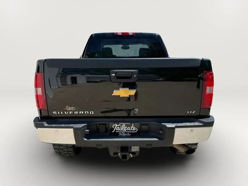 Used 2013 Chevrolet Silverado 2500 LTZ w/ LTZ Plus Package AWD/4WD image 6