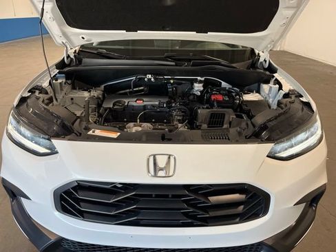 Used 2025 Honda HR-V Sport image 9