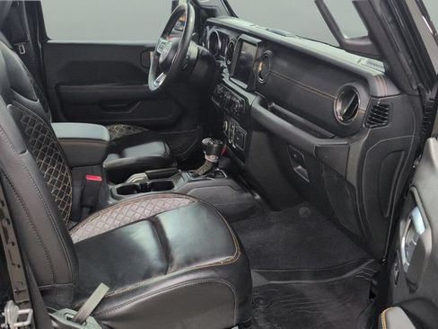 Used 2021 Jeep Wrangler Unlimited Sahara AWD/4WD image 23