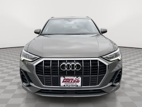 Used 2024 Audi Q3 2.0T Premium image 2