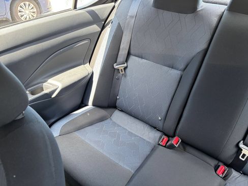 Used 2025 Nissan Versa SV FWD image 37