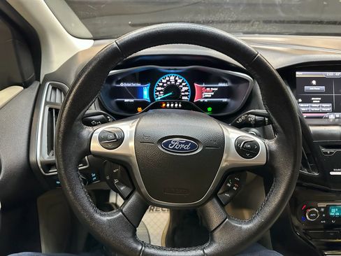 Used 2014 Ford Focus Electric Hatchback image 12