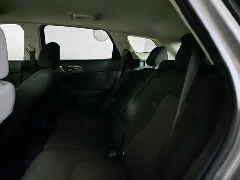 Used 2025 Kia Sportage LX image 26