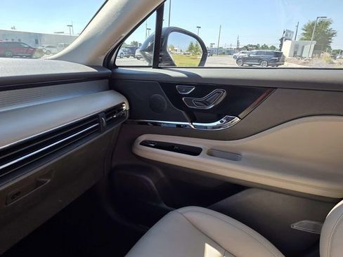 Certified 2023 Lincoln Corsair FWD image 13