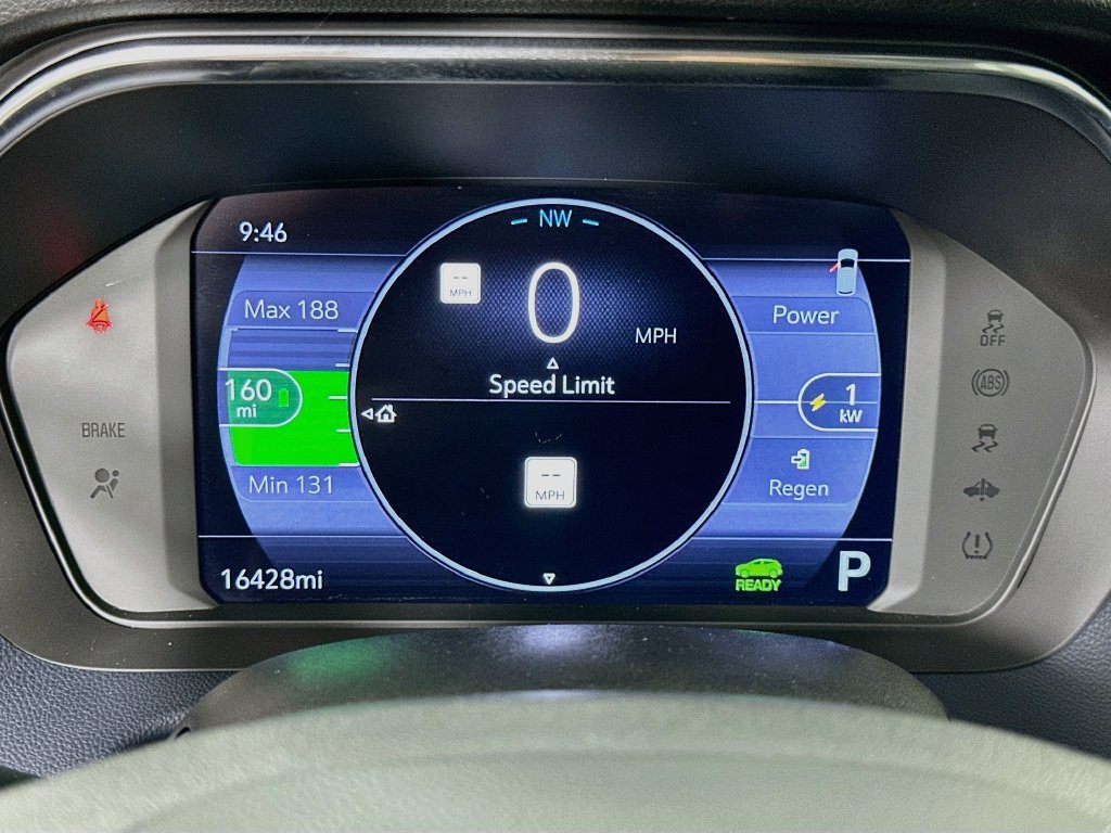Used 2023 Chevrolet Bolt EUV Premier w/ Sun & Sound Package FWD image 12