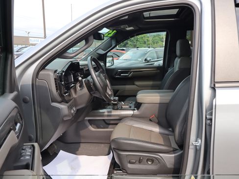 Used 2023 Chevrolet Silverado 1500 ZR2 w/ ZR2 Bison Edition AWD/4WD image 14