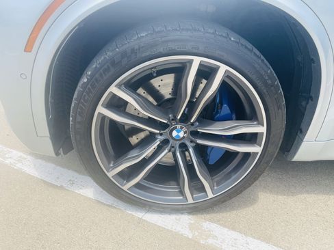 Used 2017 BMW X5 M image 12