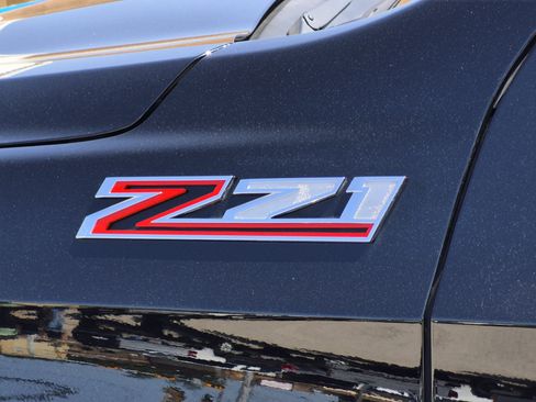 Used 2023 Chevrolet Tahoe Z71 AWD/4WD image 9