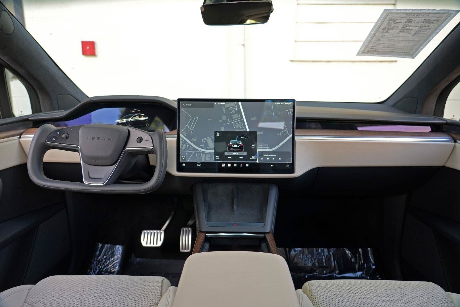 Used 2023 Tesla Model X AWD/4WD image 12