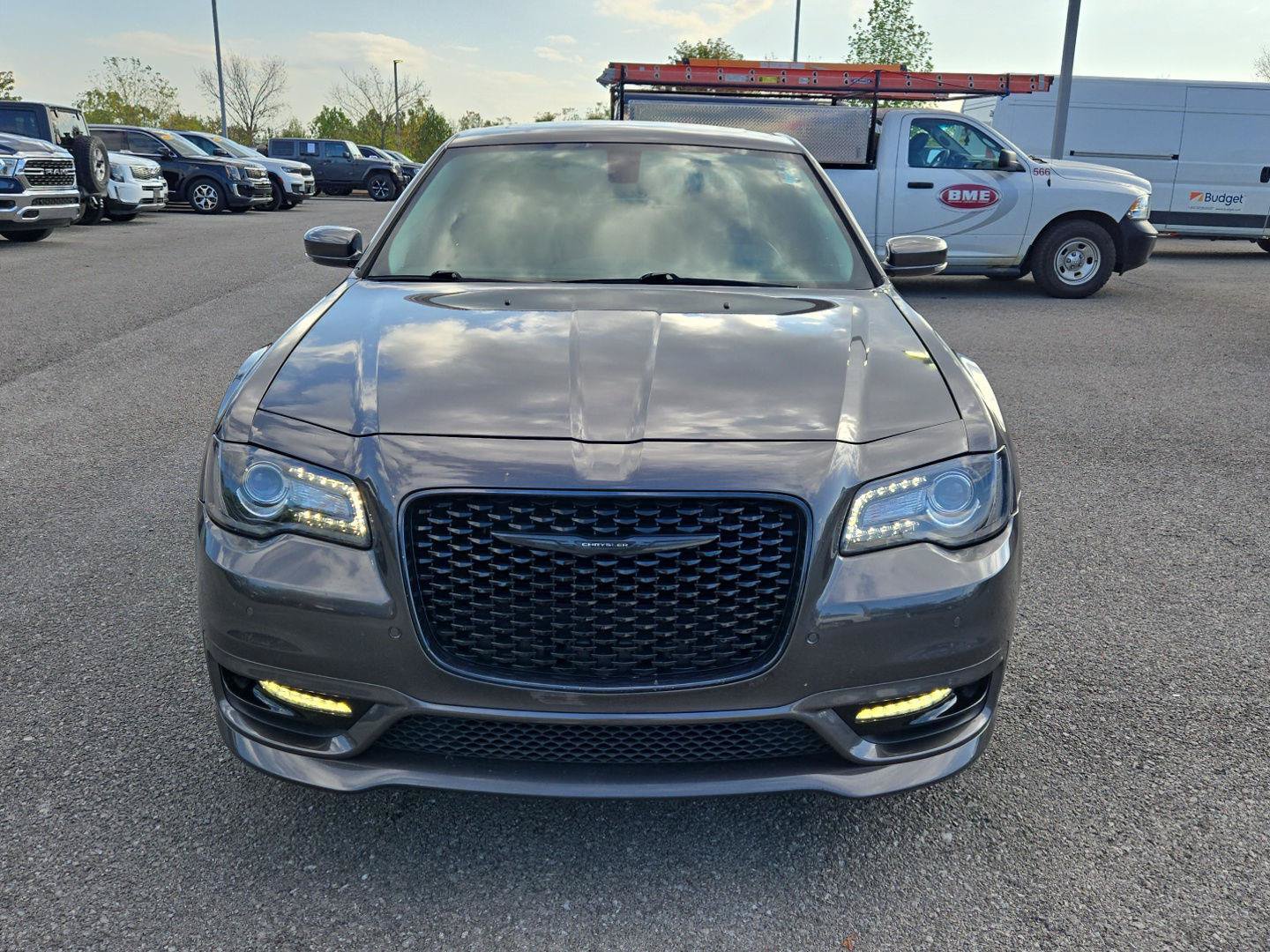 Used 2022 Chrysler 300 Touring L w/ Popular Equipment Group AWD/4WD image 2