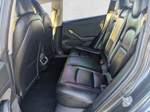 Used 2018 Tesla Model 3 Long Range image 18
