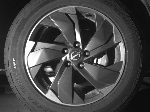Used 2025 Nissan Rogue SV AWD/4WD image 24