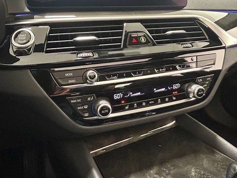 Used 2023 BMW 540i xDrive w/ Premium Package AWD/4WD image 20