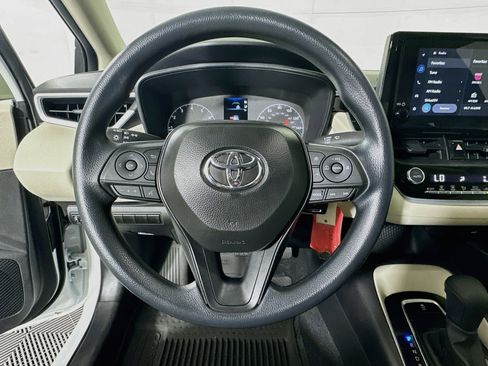 Used 2025 Toyota Corolla LE FWD image 15