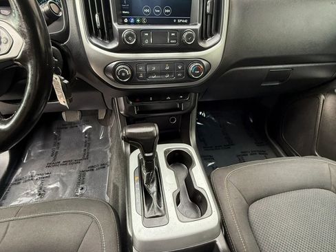 Used 2021 Chevrolet Colorado LT image 32