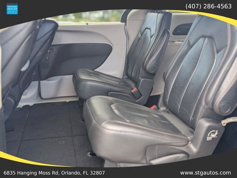 Used 2017 Chrysler Pacifica Touring-L Plus w/ Advanced Safetytec Group image 18