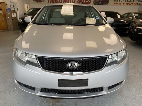 Used 2010 Kia Forte EX FWD image 1