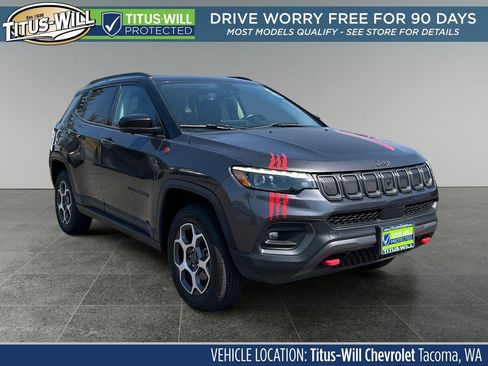 Used 2022 Jeep Compass Trailhawk w/ Trailhawk Elite Group image 1