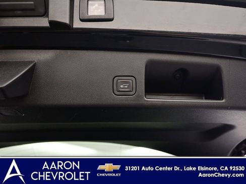 New 2025 Chevrolet Equinox EV RS FWD image 38