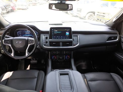 Used 2022 Chevrolet Tahoe Z71 w/ Luxury Package image 16