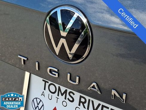 Certified 2023 Volkswagen Tiguan SE w/ Panoramic Sunroof Package FWD image 30