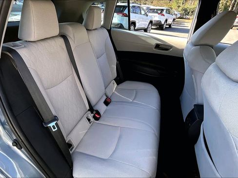 Certified 2024 Toyota Corolla Cross L image 18