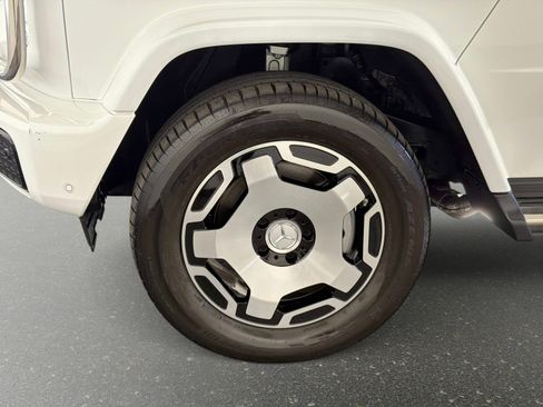 Used 2025 Mercedes-Benz G 550 image 11