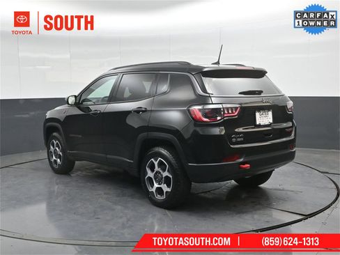 Used 2022 Jeep Compass Trailhawk w/ Trailhawk Convenience Group image 8
