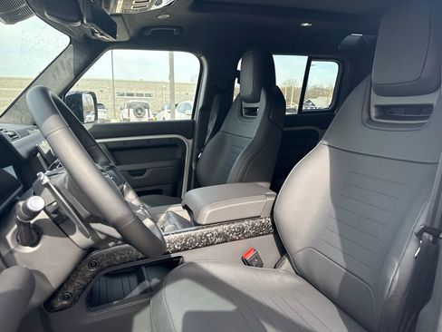 New 2026 Land Rover Defender 110 OCTA image 12