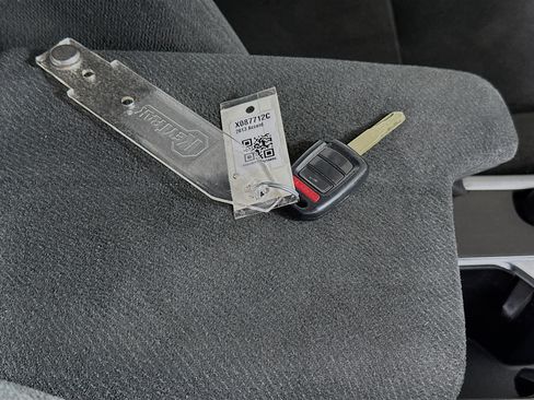 Used 2013 Honda Accord LX image 32