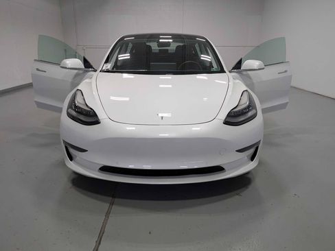 Used 2020 Tesla Model 3 Standard Range Plus RWD image 15