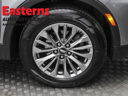 Used 2024 Cadillac XT4 Premium Luxury image 33