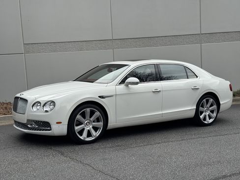Used 2016 Bentley Flying Spur V8 image 10