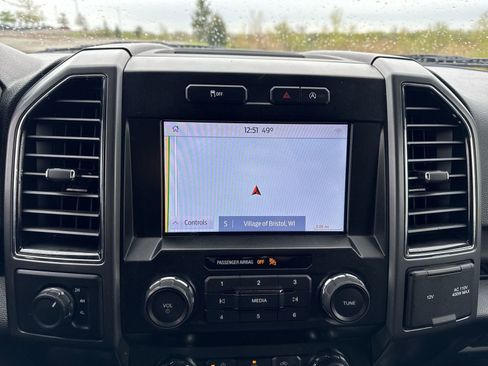 Used 2020 Ford F150 XLT w/ Equipment Group 302A Luxury AWD/4WD image 15