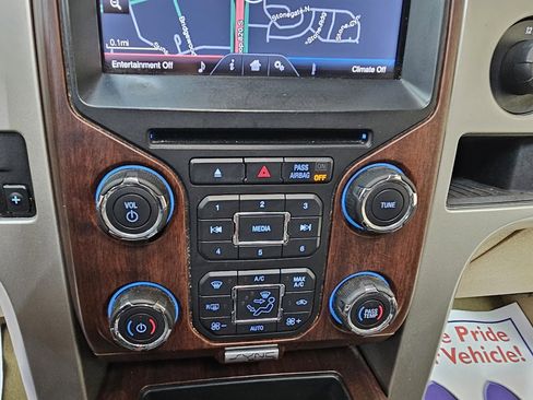 Used 2013 Ford F150 King Ranch w/ King Ranch Luxury Pkg image 34