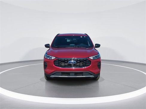 Used 2025 Ford Escape ST-Line w/ Equipment Group 301A image 3