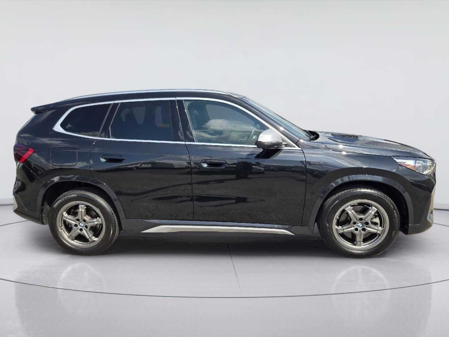 Used 2023 BMW X1 xDrive28i AWD/4WD image 4