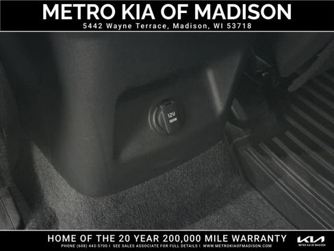 Used 2025 Kia Telluride S AWD/4WD image 32