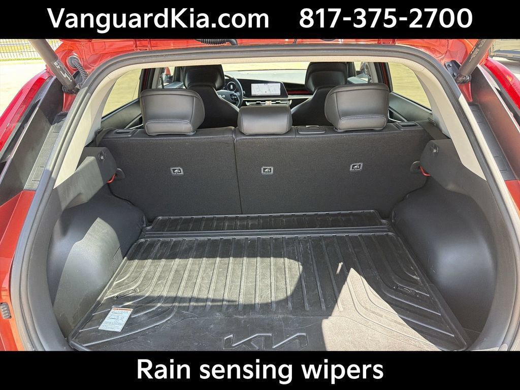 Certified 2023 Kia Niro Wave FWD image 24