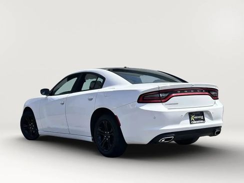 Used 2022 Dodge Charger SXT RWD image 12