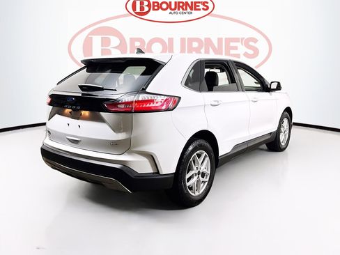Used 2024 Ford Edge SEL image 10