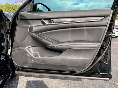 Used 2021 Honda Accord Sport image 23